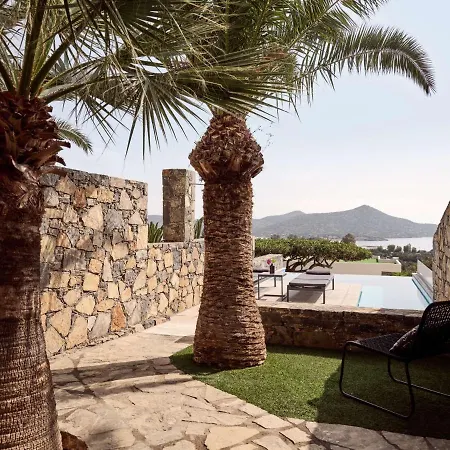 Palm & Hotel 4*