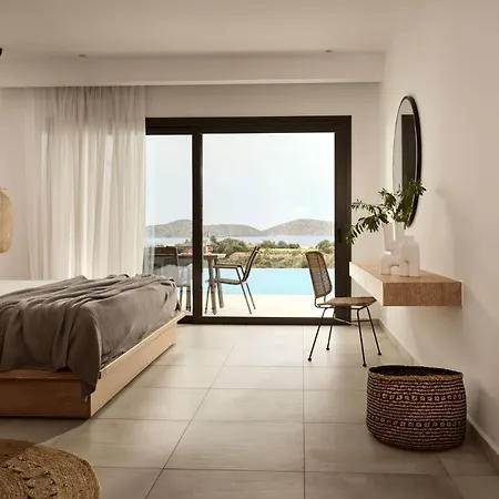 Palm & Hotel Eloúnda