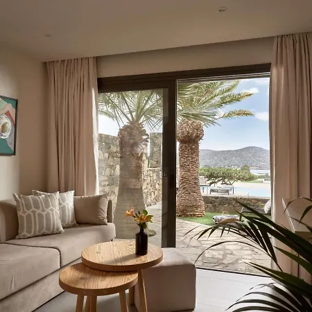Palm & 4*